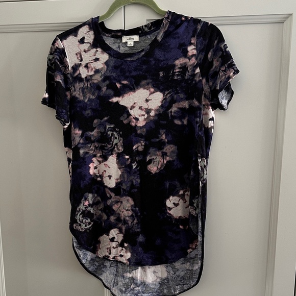 Colorful Patterned Tops Bundle - Picture 5 of 11